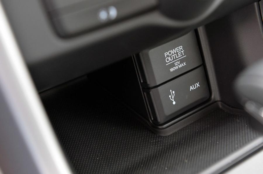  Honda Accord V6 Touring 2014 года  (фото 32 из 42)